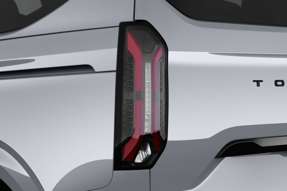 Ford E-Tourneo Custom  undefined