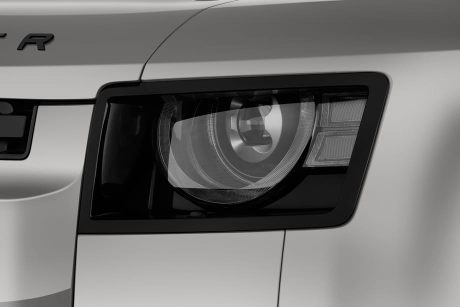 Land Rover Defender Plug-In-Hybrid undefined