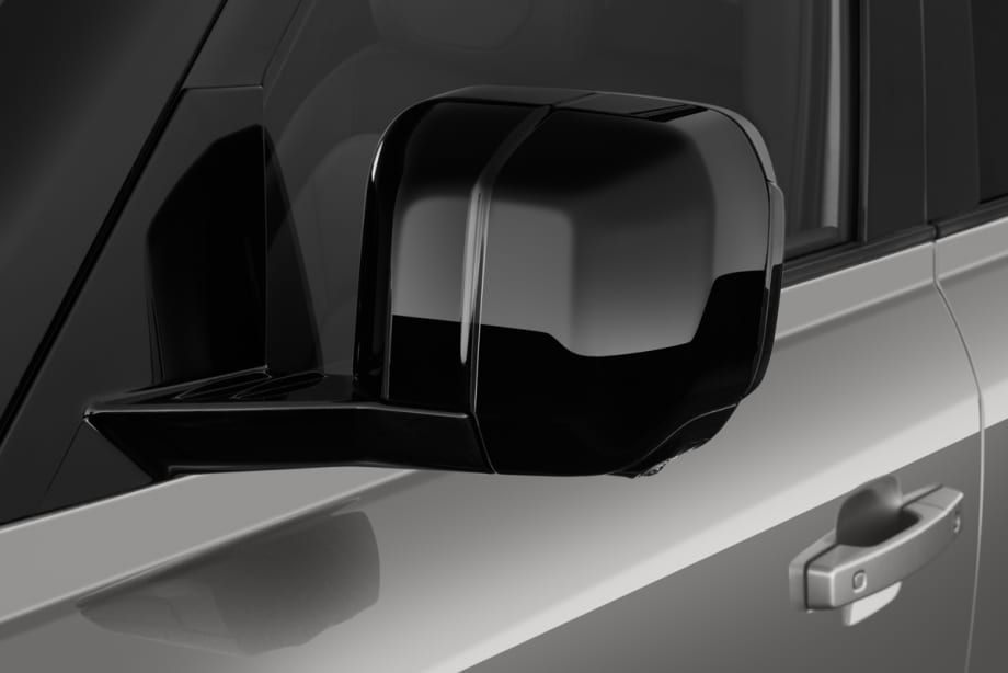Land Rover Defender Plug-In-Hybrid undefined