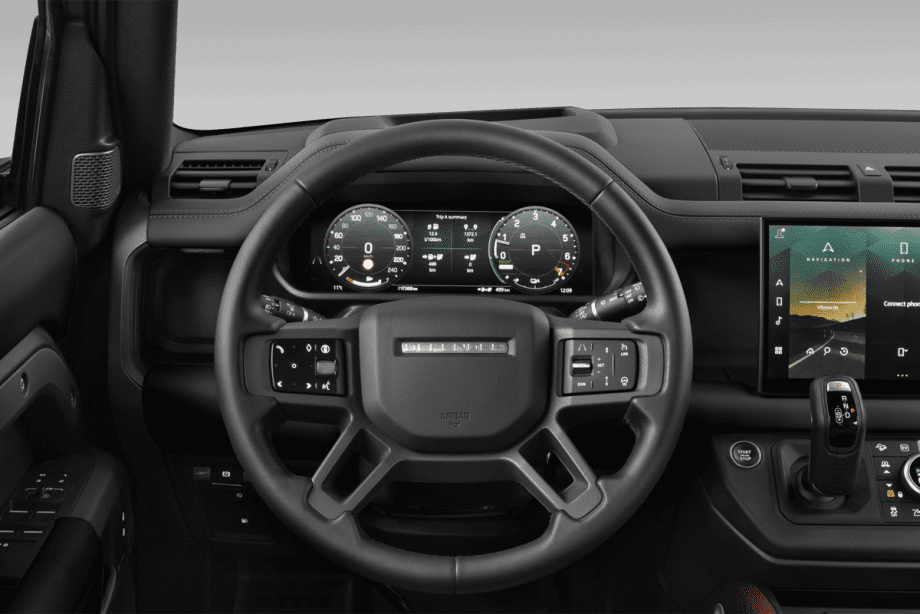 Land Rover Defender Plug-In-Hybrid undefined