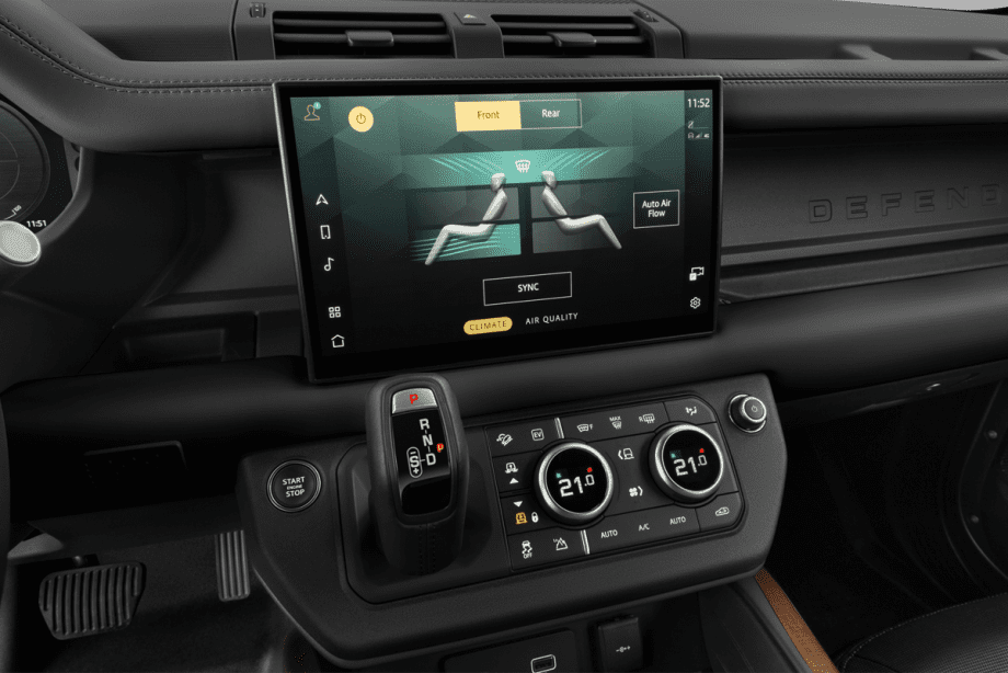 Land Rover Defender Plug-In-Hybrid undefined