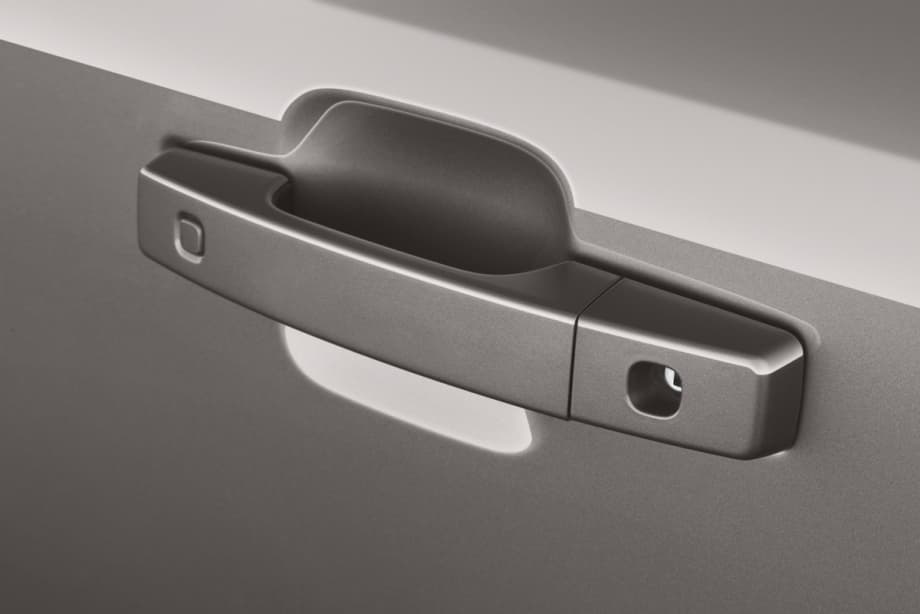 Land Rover Defender Plug-In-Hybrid undefined