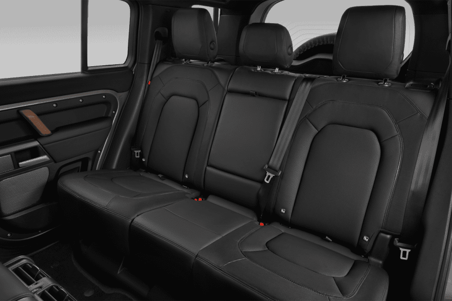 Land Rover Defender Plug-In-Hybrid undefined