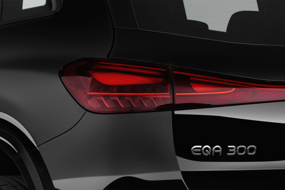 Mercedes EQA undefined