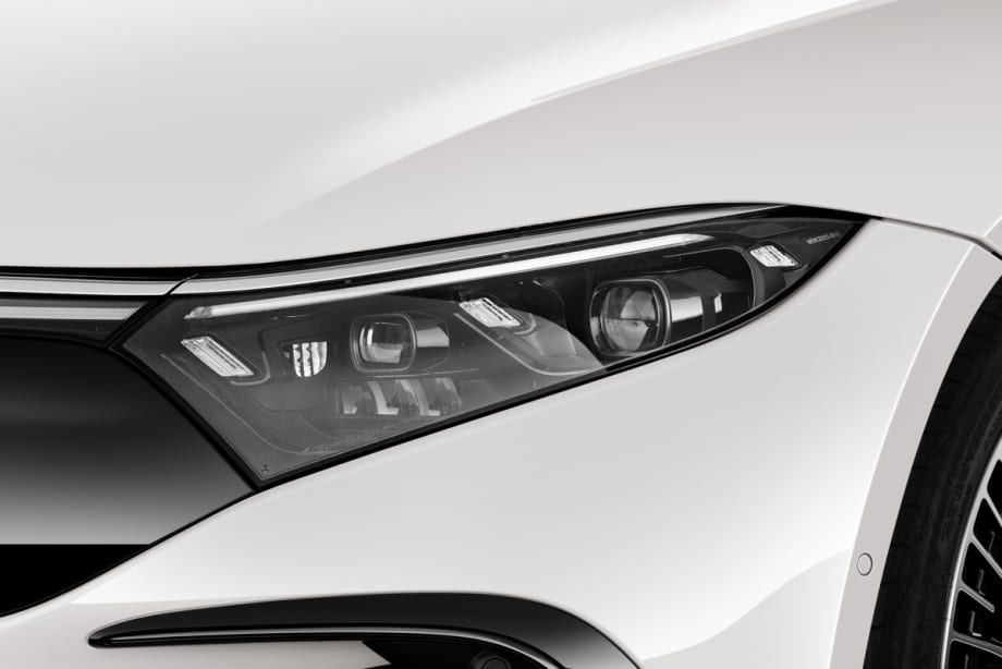Mercedes EQS undefined