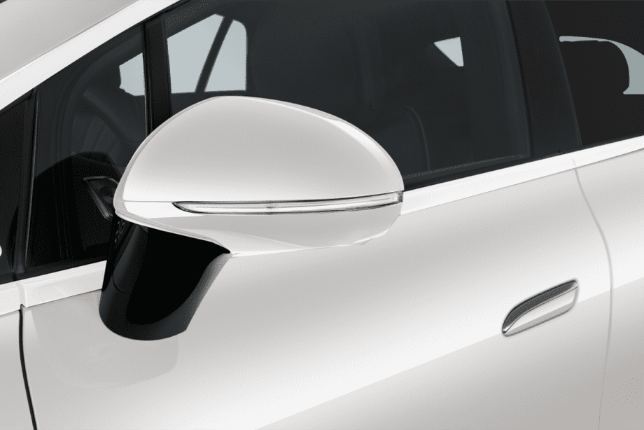 Mercedes EQS undefined