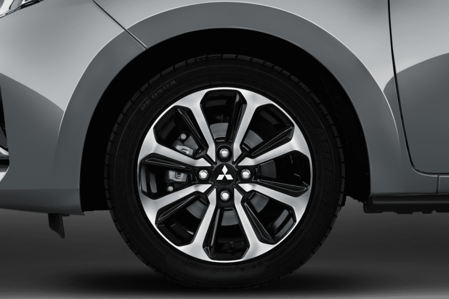 Mitsubishi Space Star undefined