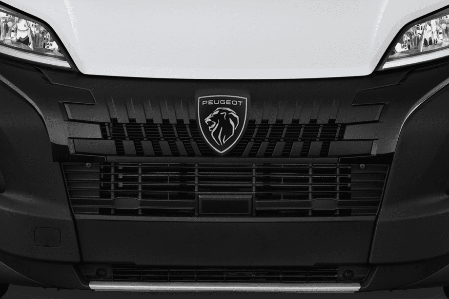 Peugeot e-Boxer undefined