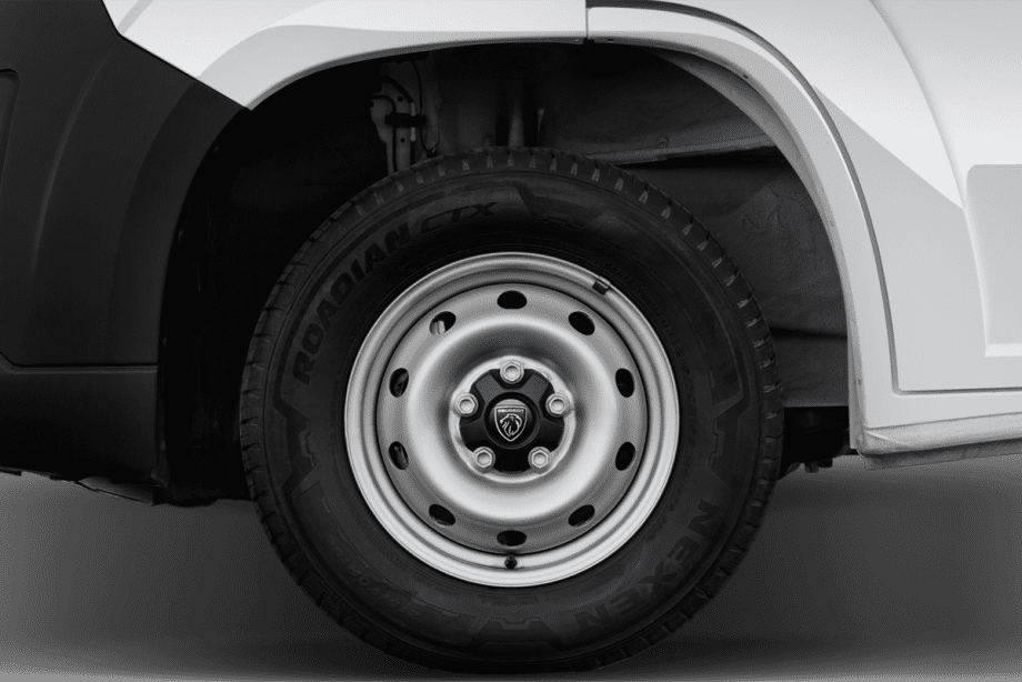 Peugeot e-Boxer undefined