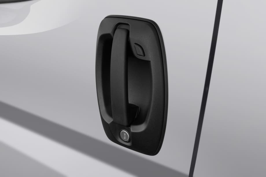 Peugeot e-Boxer undefined