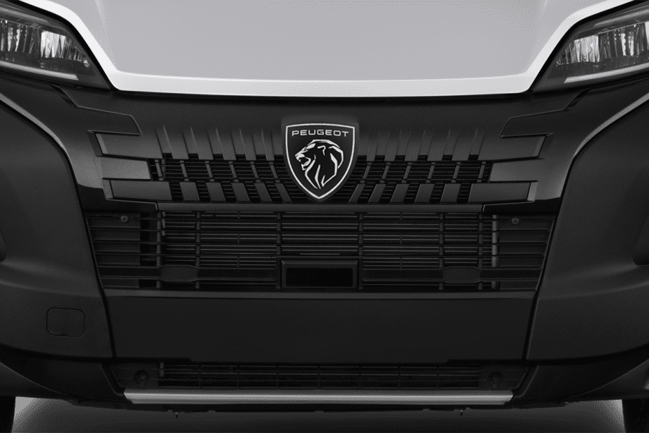 Peugeot e-Boxer undefined