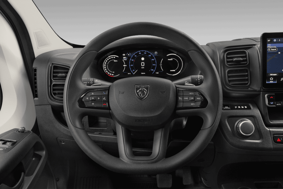 Peugeot e-Boxer undefined