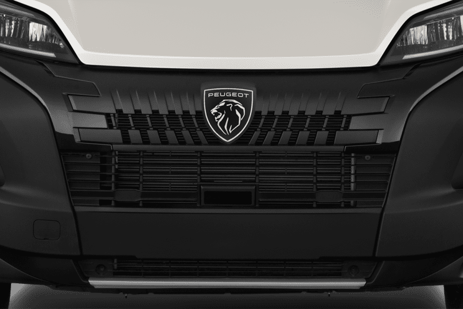 Peugeot e-Boxer undefined