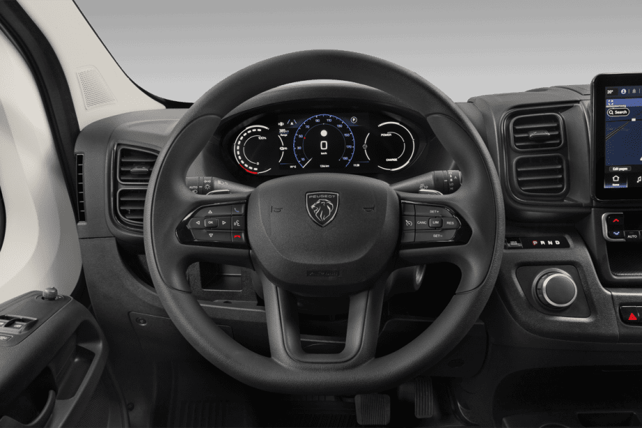 Peugeot e-Boxer undefined