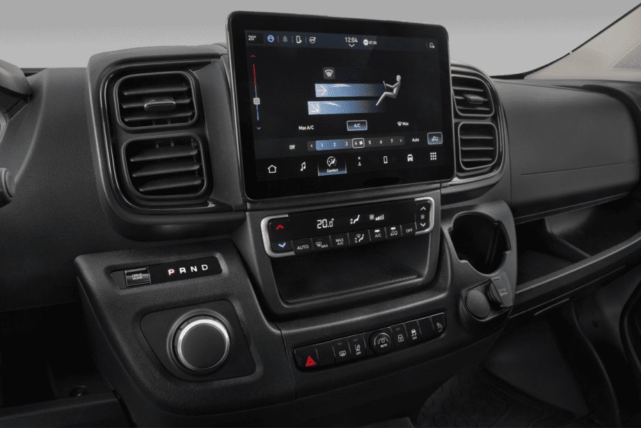 Peugeot e-Boxer undefined