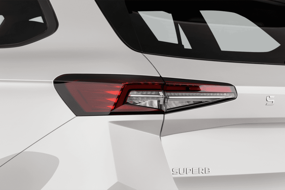 Skoda Superb Combi iV  undefined
