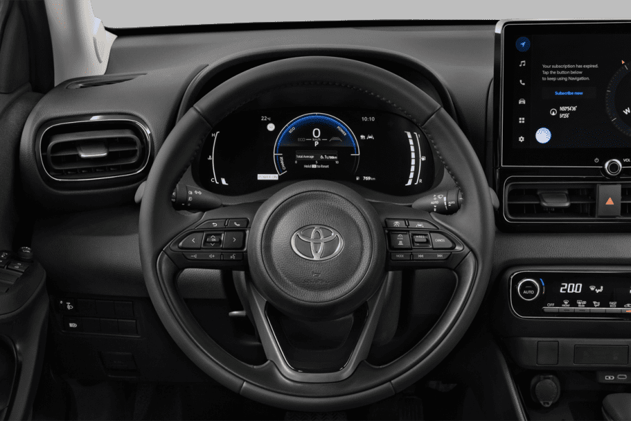 Toyota Yaris Hybrid undefined