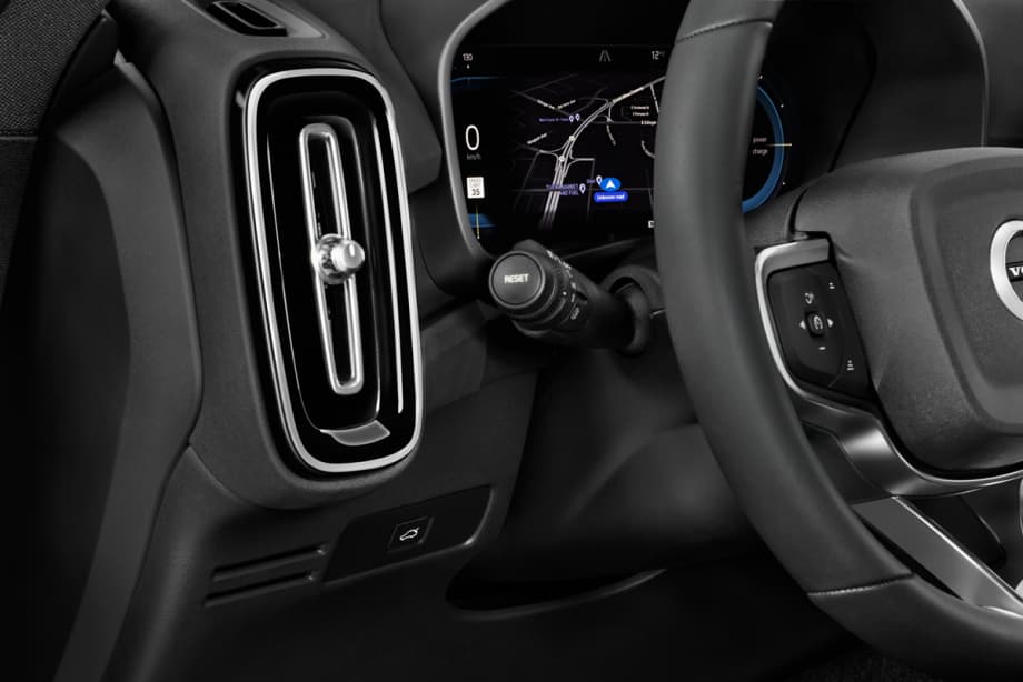 Volvo EX40 undefined