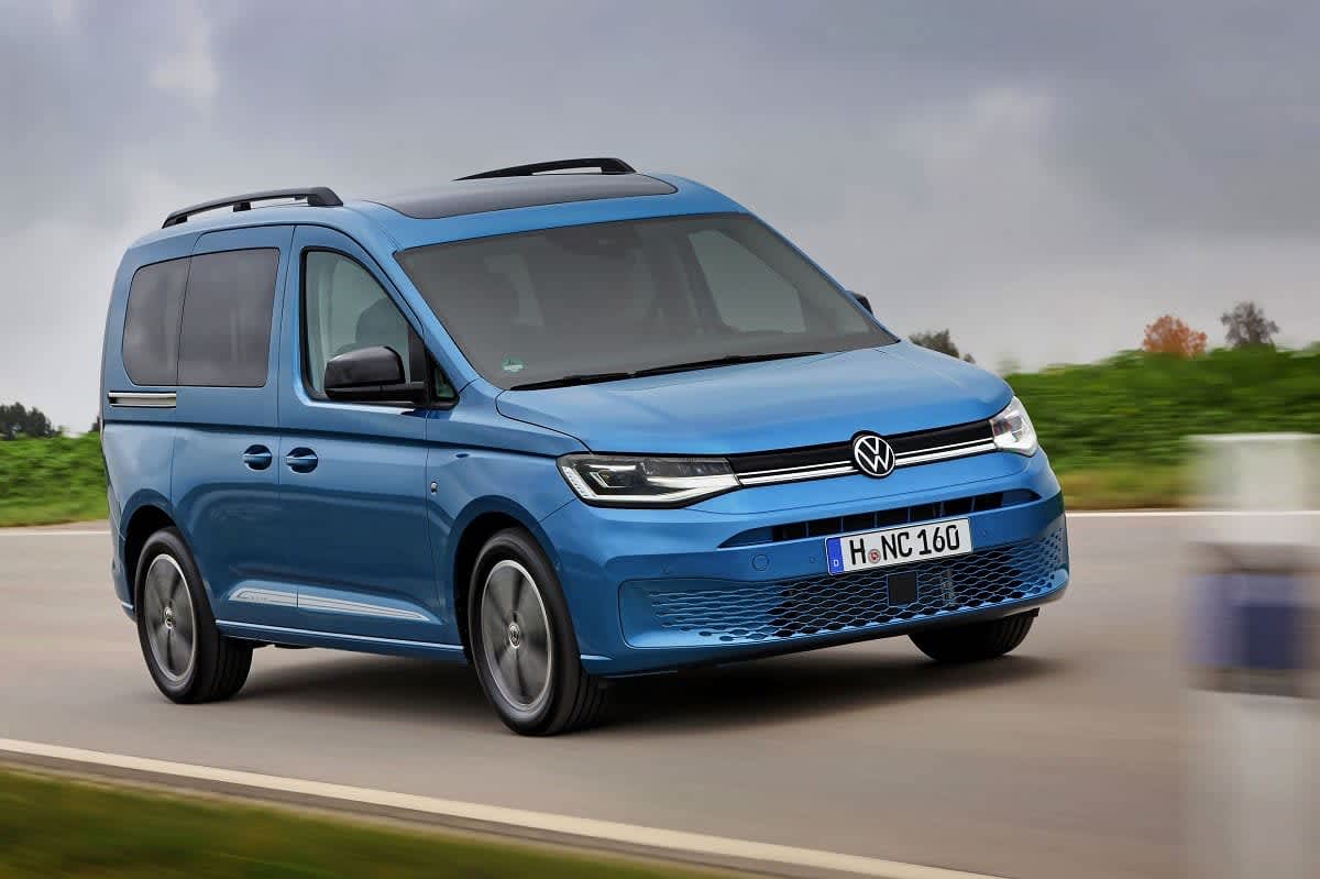 vw-caddy-2020-ausen-vorne-dynamisch