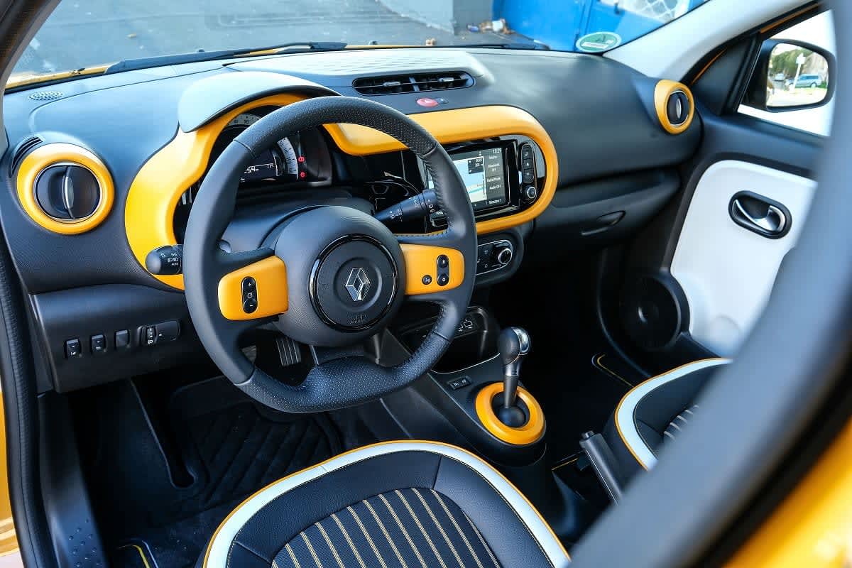 Renault Twingo Electric (Z.E.) innen Cockpit