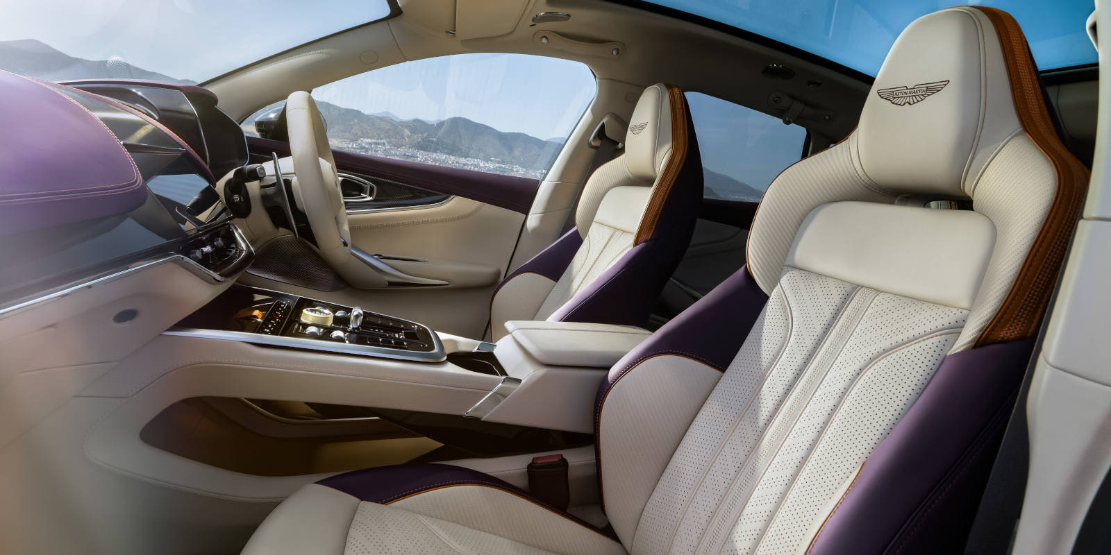 Aston Martin DBX GT Innenraum Cockpit