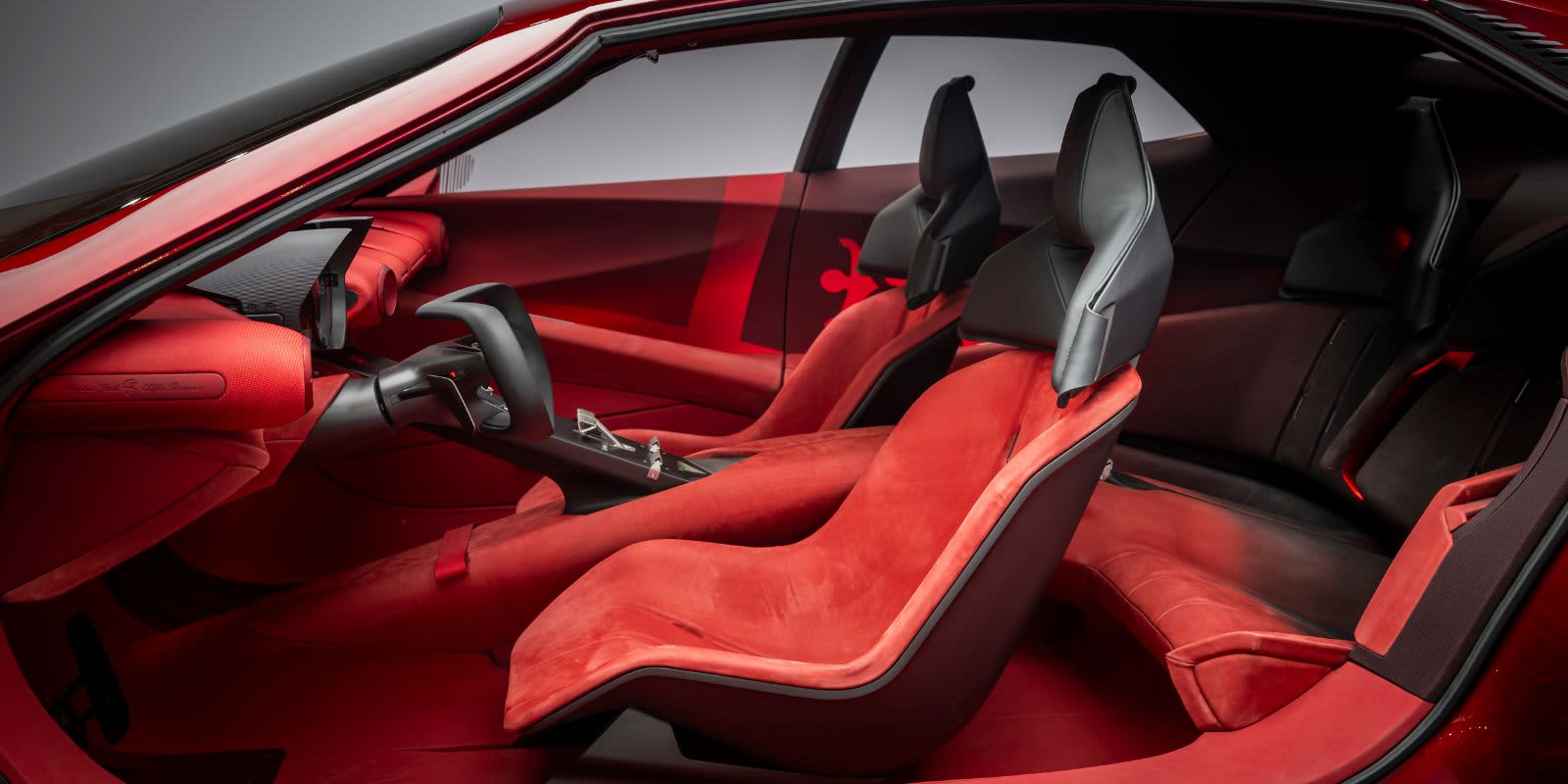 Roter Alfa Romeo von Innen.