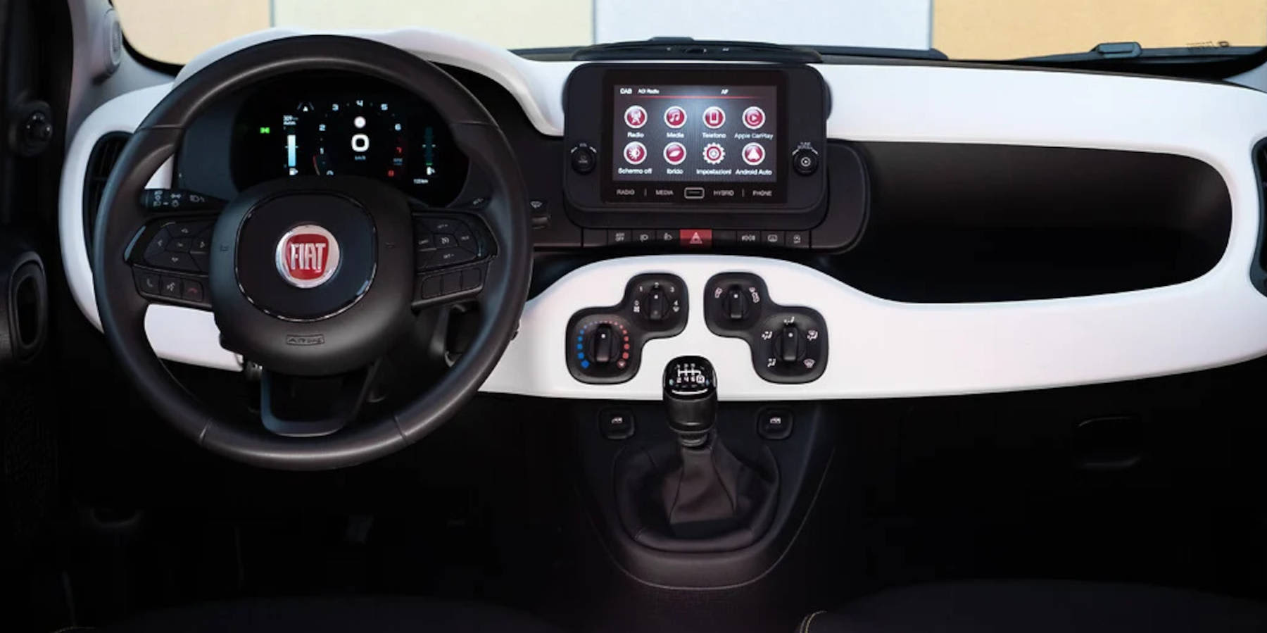 Fiat Pandina Hybrid Innenraum Übersicht Cockpit