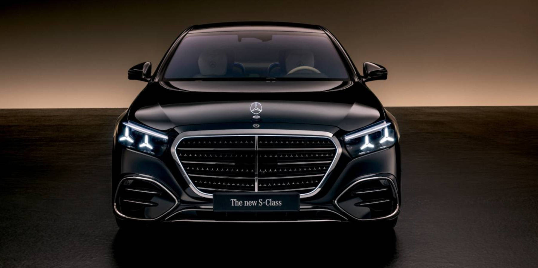 Mercedes S-Klasse Frontansicht Totale