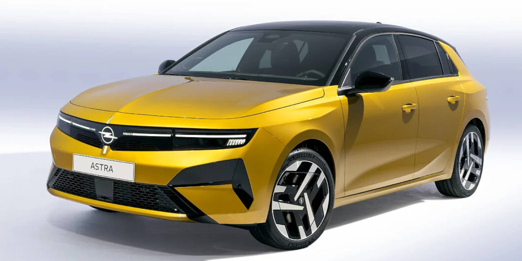 Opel Astra seitliche Frontansicht