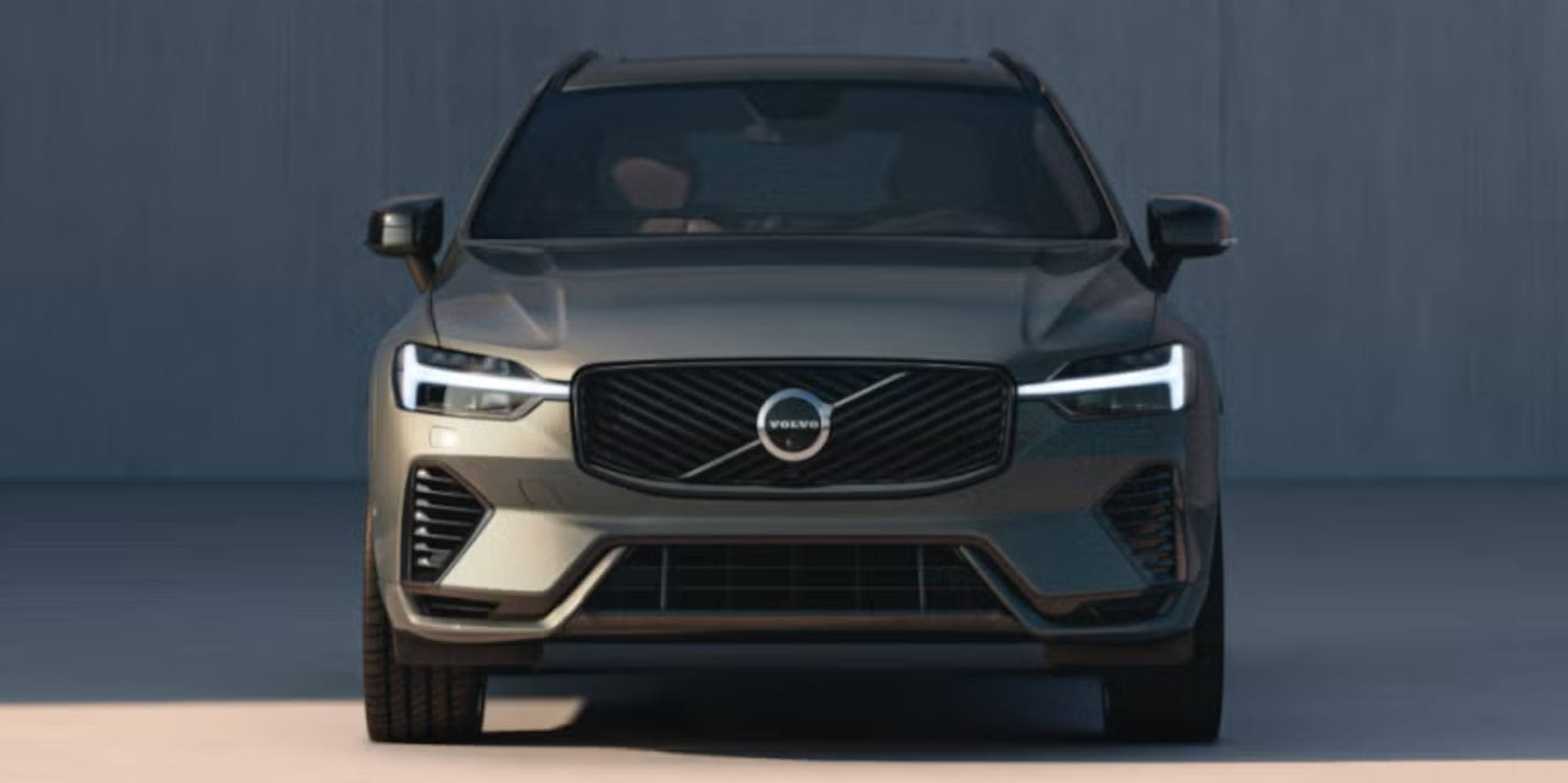 Volvo XC60 Plug-in-Hybrid Front Totale