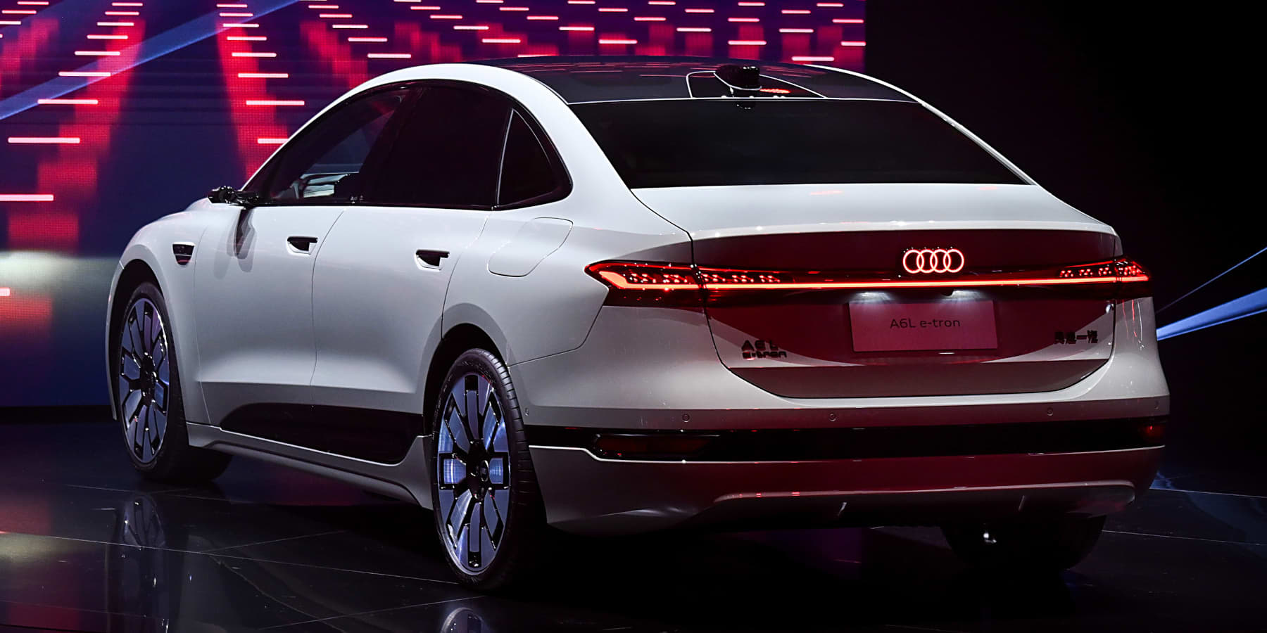 Audi A6L e-tron Heck