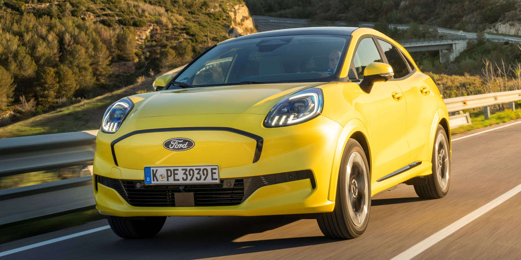 Ford Puma Gen-E auf der Straße