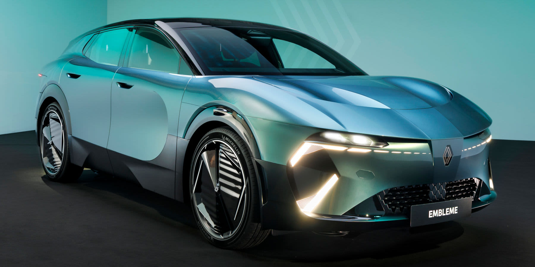 Renault Embleme Front seitlich