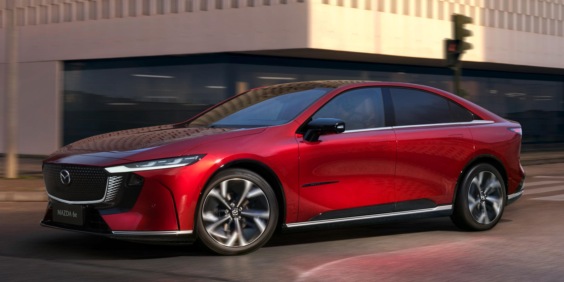 Mazda6e rot Front seitlich