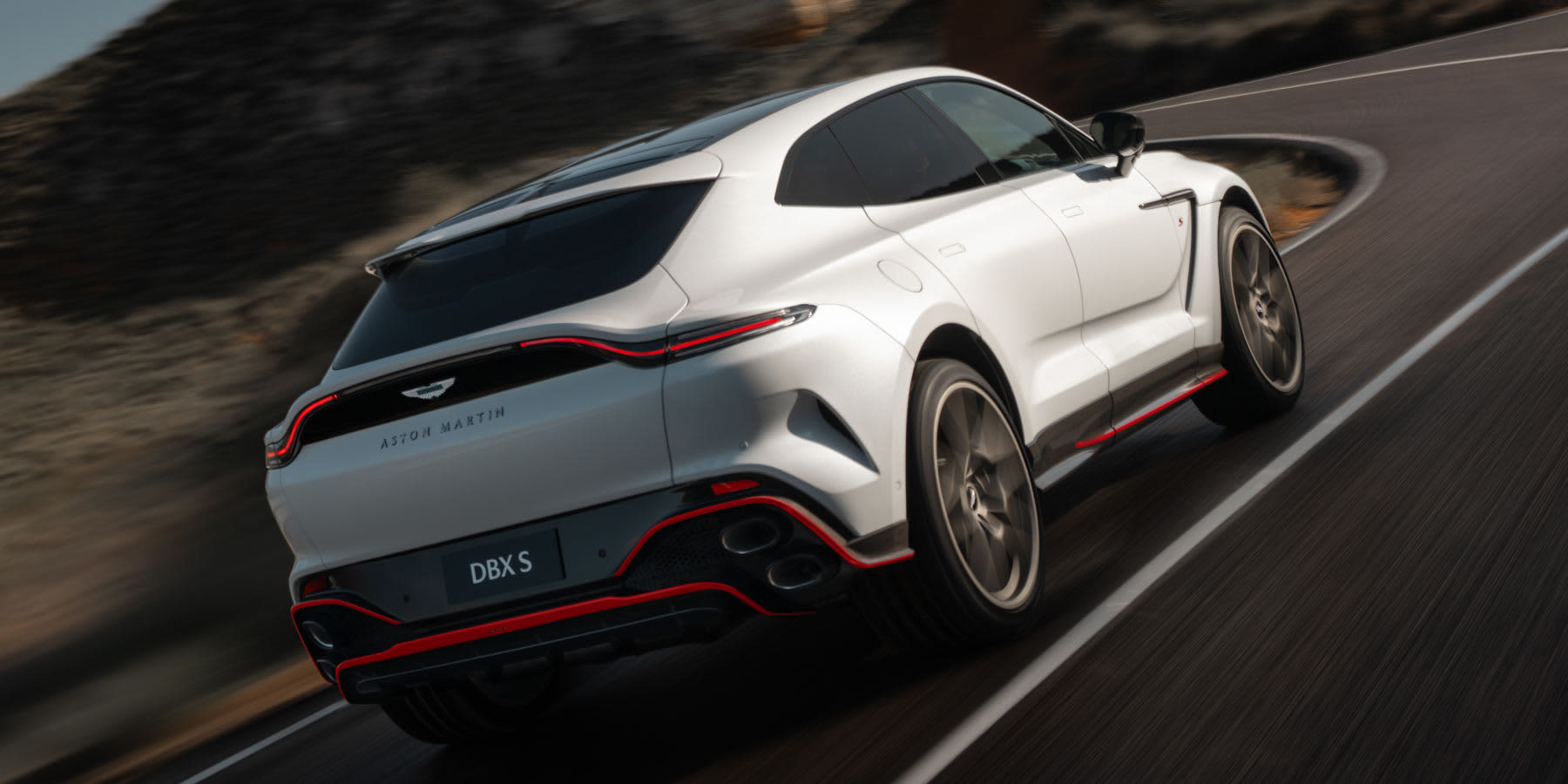 Aston Martin DBX S Heck