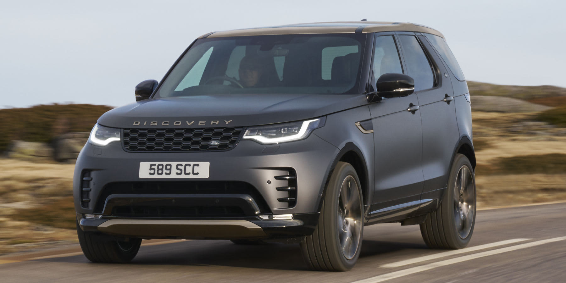 Land Rover Discovery Tempest Front