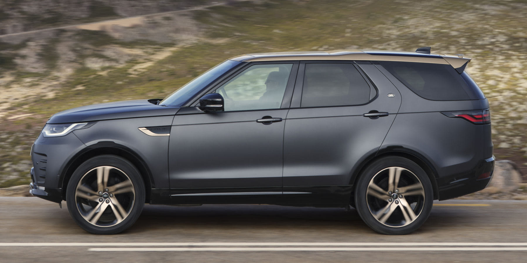 Land Rover Discovery Tempest Seite