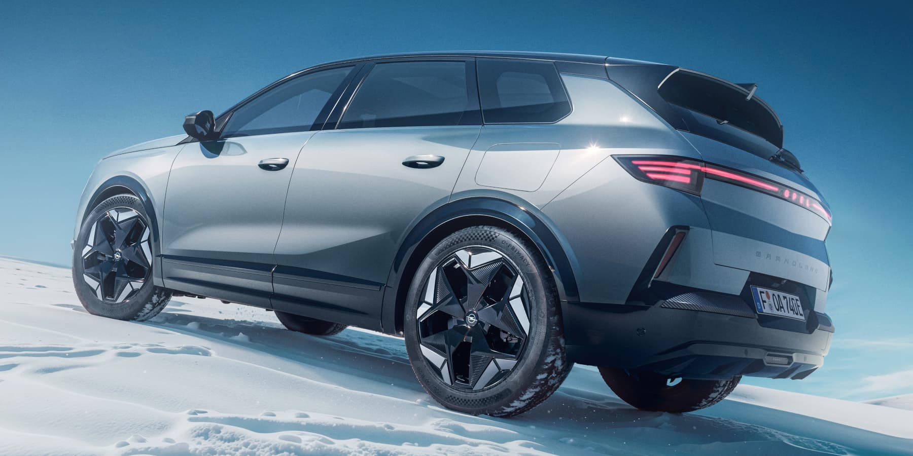 Opel Grandland Electric AWD Heck Seite