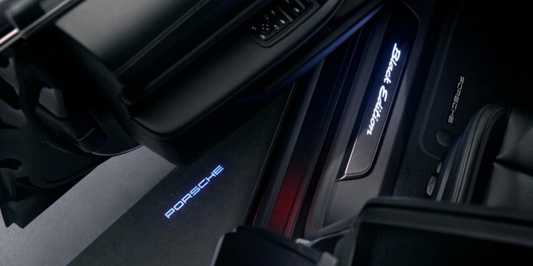 Porsche Taycan Schriftzug