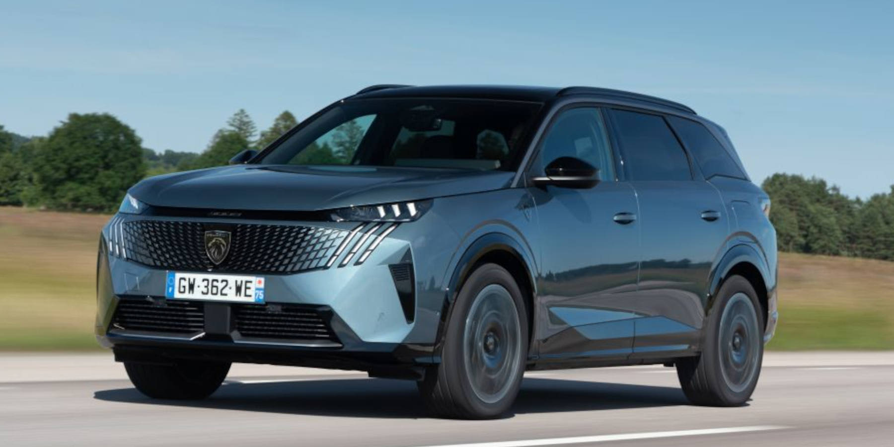 Peugeot 5008 von vorne 