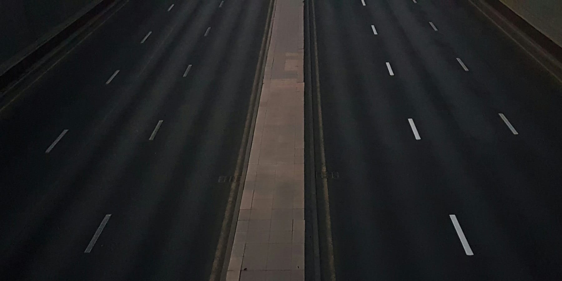 Autobahn Teer Belag dunkel