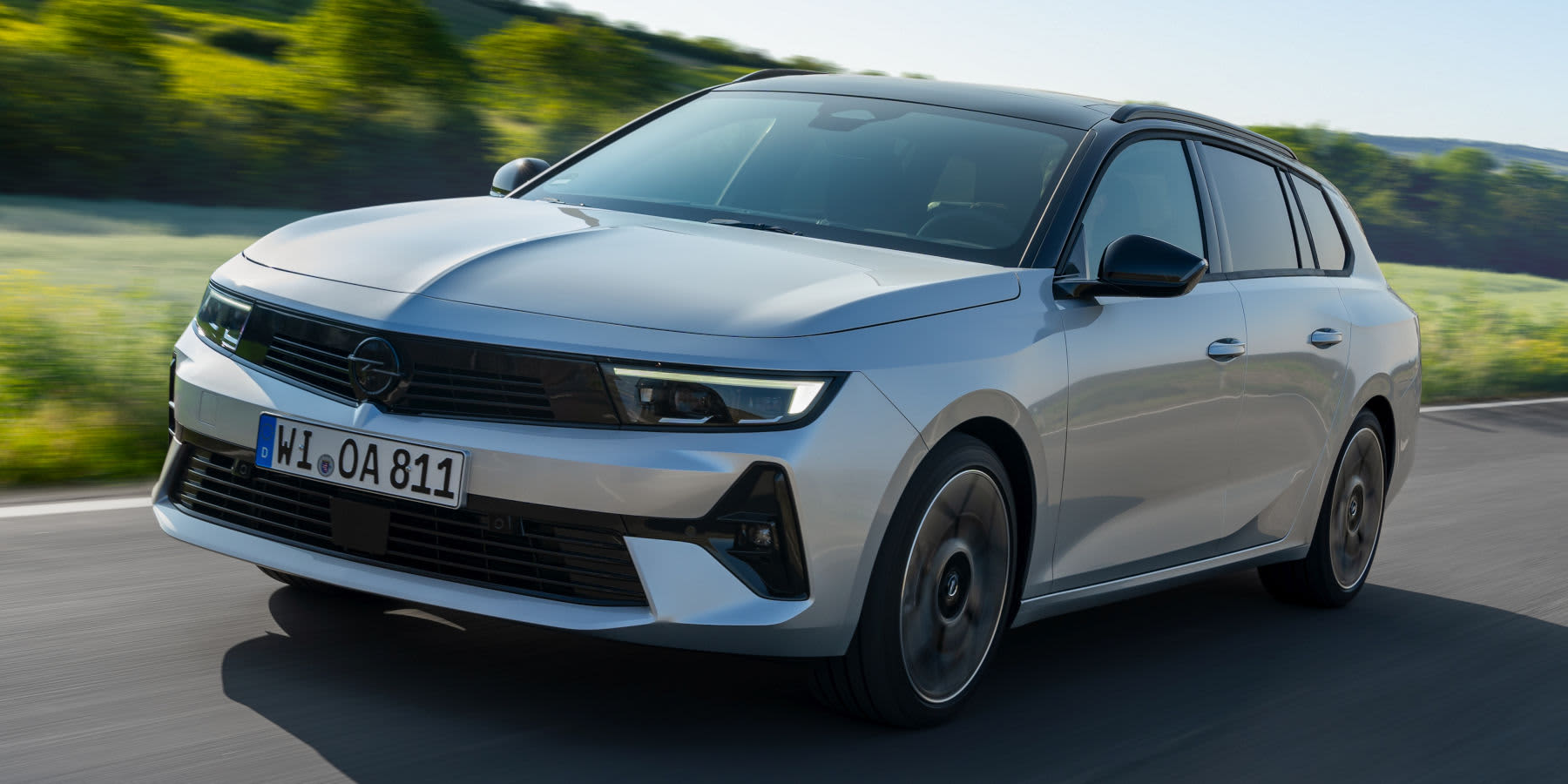 Opel Astra Sports Tourer Hybrid