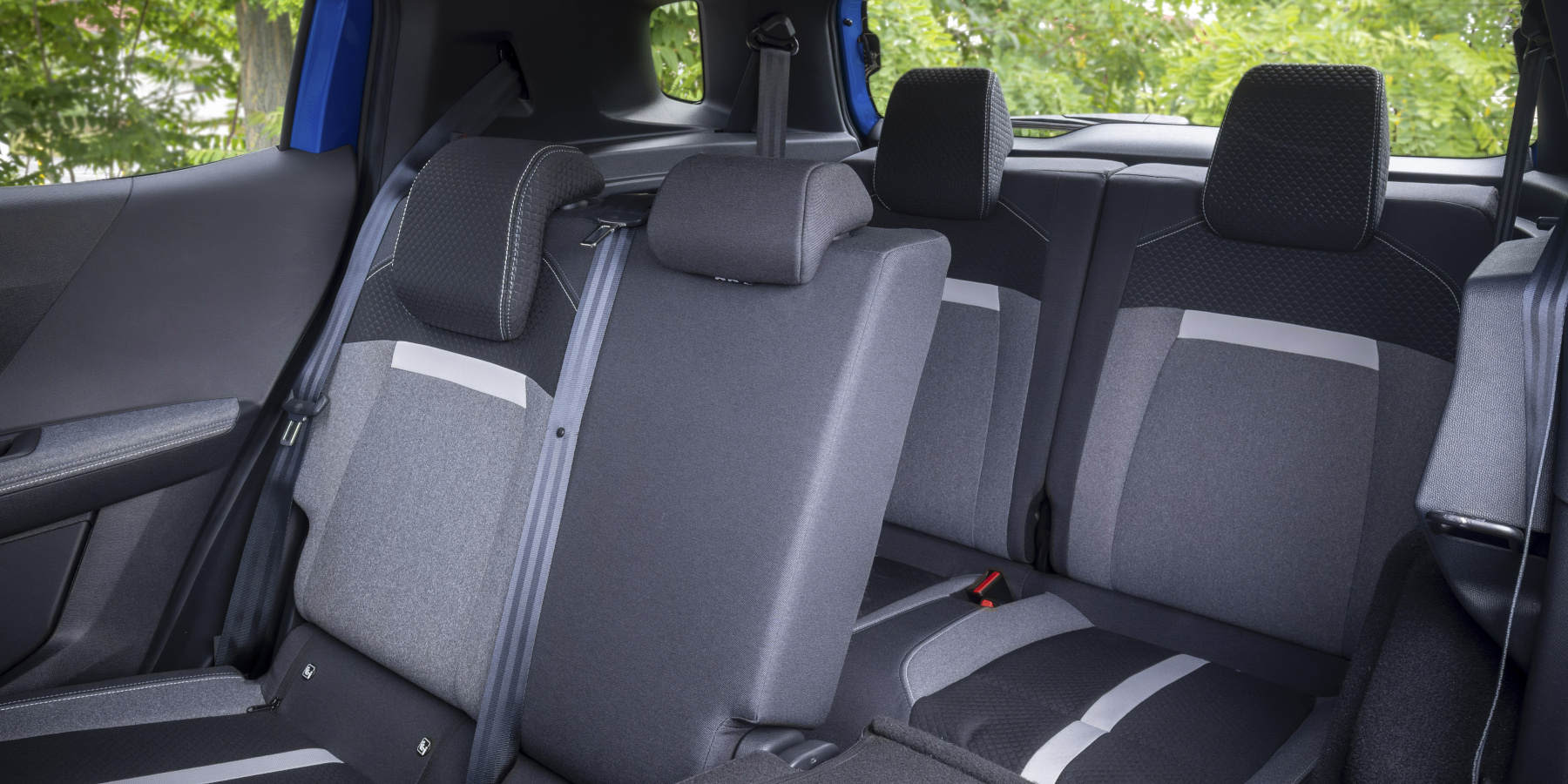 Opel Frontera GS Interior