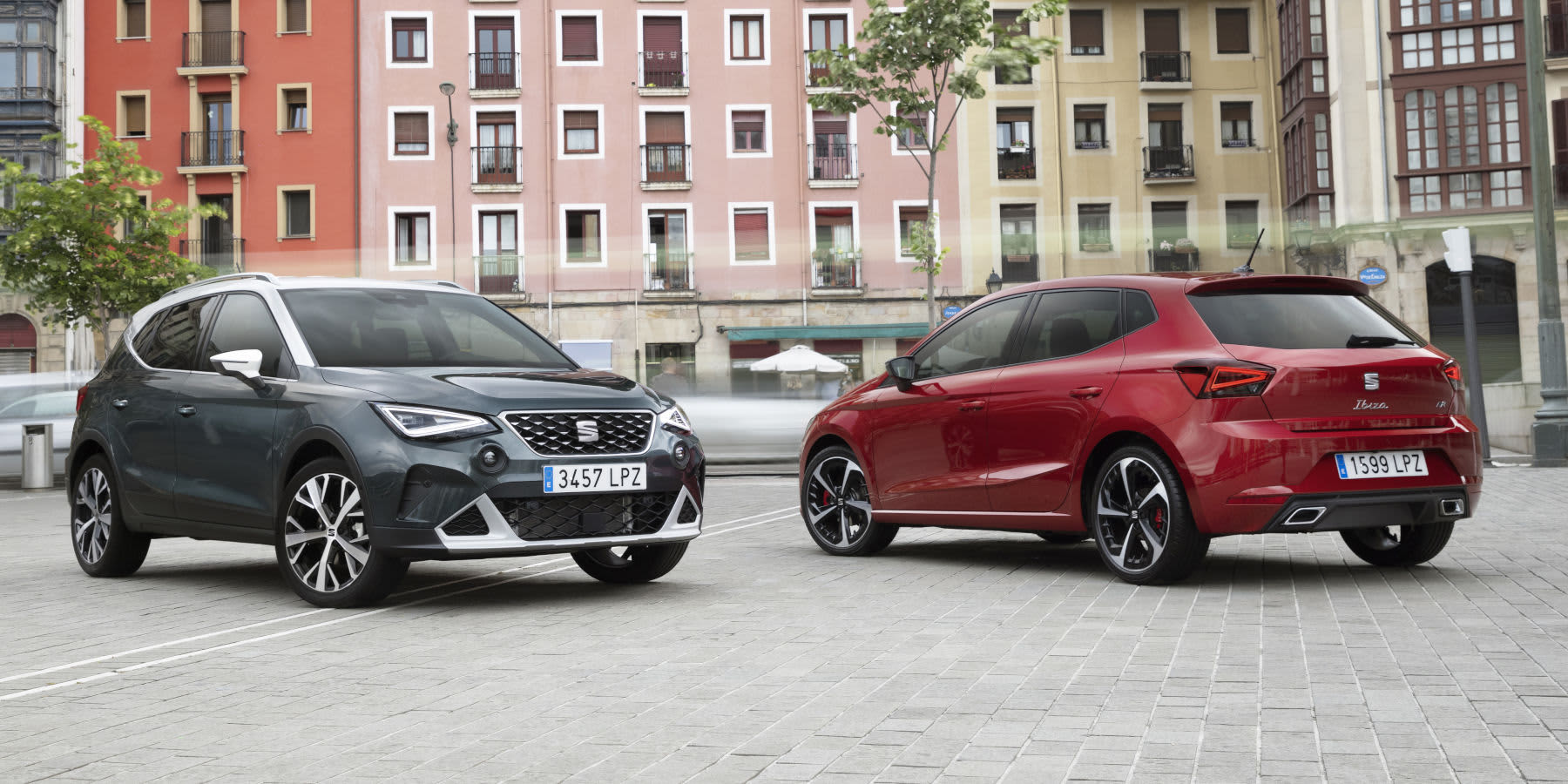 Seat Arona & Seat Ibiza (Modelle 2021) nebeneinander