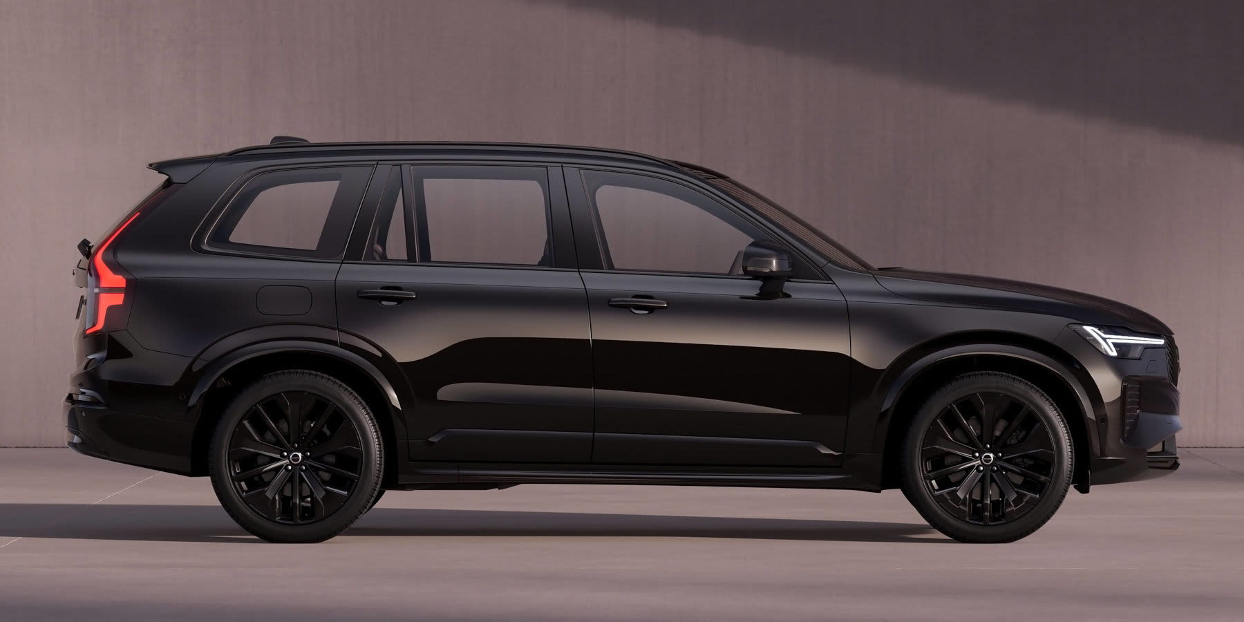 Volvo XC90 Black Edition Seitenansicht