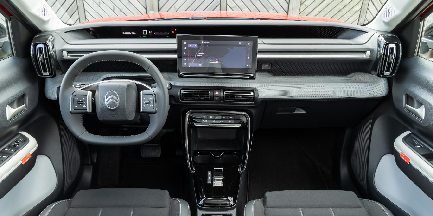 Citroen e-C3 Elixir-Rot BEV Innenraum Cockpit