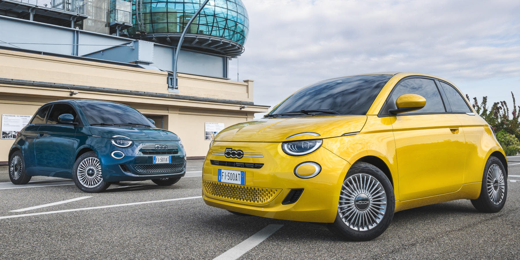 Fiat Hybrid 500 Torino: Blaues und gelbes Modell