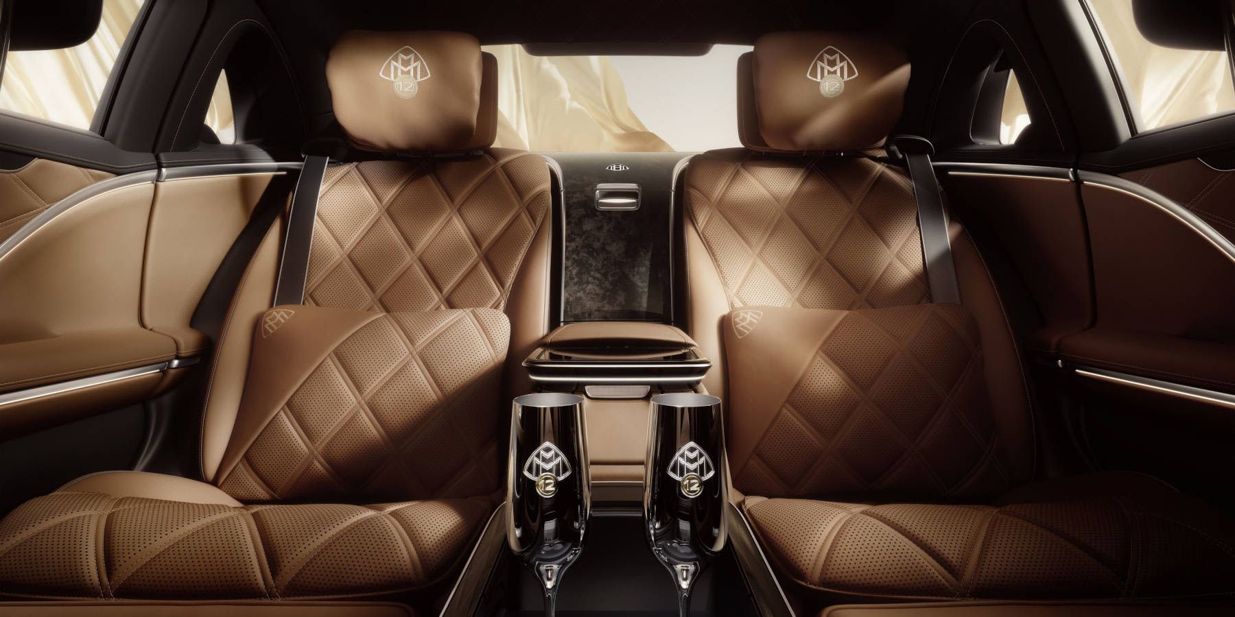 Mercedes-Maybach V12 Edition Innenraum Sitze Rückbank Luxus