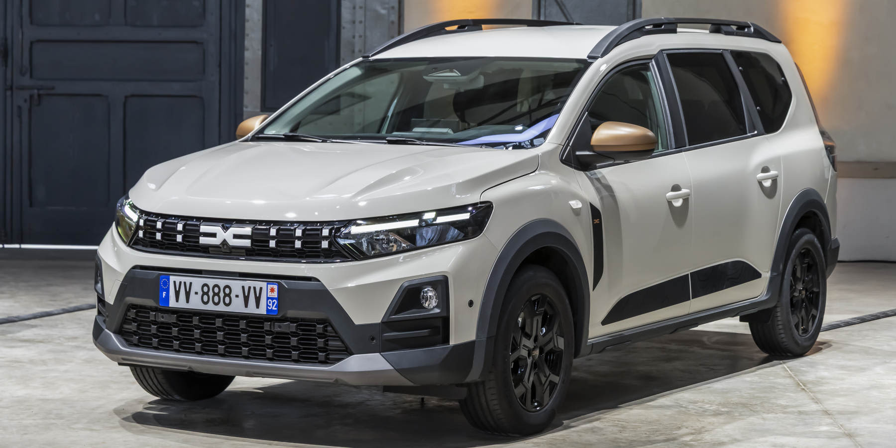Dacia Jogger Modelljahr 2026 Front seitlich
