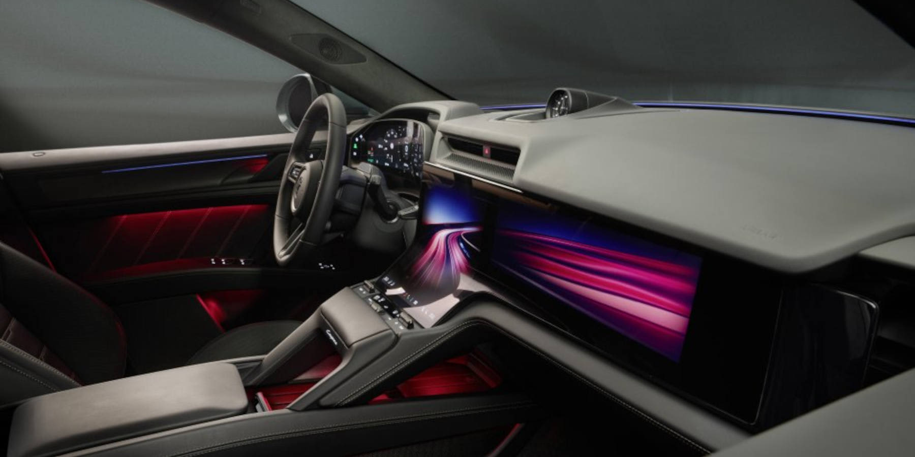 Porsche Cayenne Electric Cockpit und Display aus der Seitenansicht